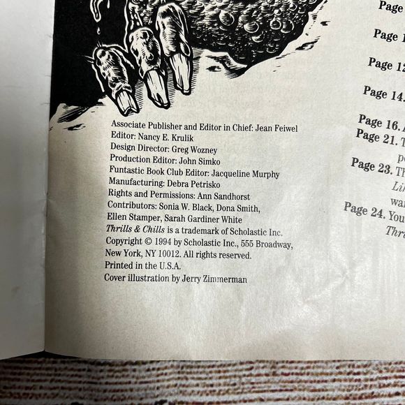 Vintage Scholastic Thrills & Chills Club sets - Picture 11 of 12